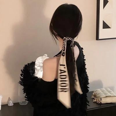 被偷听心声后冷宫小厨娘成团宠啦